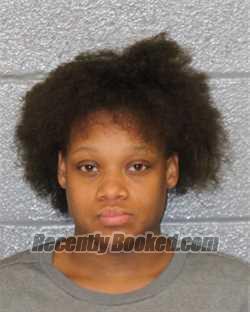 Recent Booking / Mugshot for CHARMANE ELIZABETH GAMBRELL in Mecklenburg