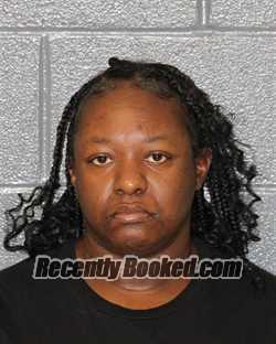 Recent Mugshot Image for LAQUISHA JONES in Mecklenburg County, North Carolina
