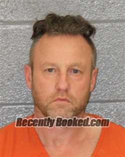 Recent Mugshot Image for PETER ROBERT LYNCH in Mecklenburg County, North Carolina