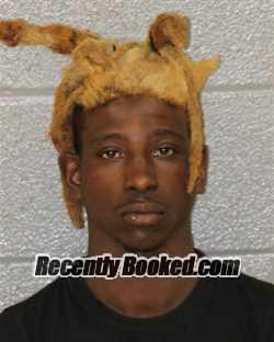 Recent Booking / Mugshot for SANDINO RAYNARD DAVIS in Mecklenburg ...