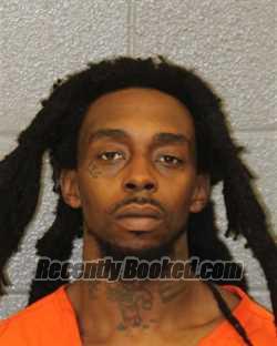 Recent Booking / Mugshot for TOY SHEMELLE JOHNSON in Mecklenburg County