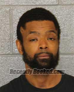 Recent Booking / Mugshot for TIMOTHY JOHNTA RHODES in Mecklenburg ...