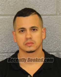 Recent Mugshot Image for FERNANDO VALENCIA in Mecklenburg County, North Carolina