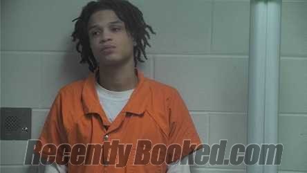 Recent Mugshot Image for D'VARIE ROBINSON in Oldham County, Kentucky