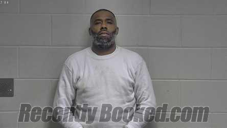 Recent Mugshot Image for MYRON LAMAR DANIELS in Oldham County, Kentucky