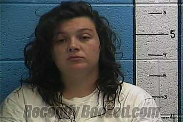 Recent Mugshot Image for LORA MICHELLE SHUSHAN in Rockcastle County, Kentucky