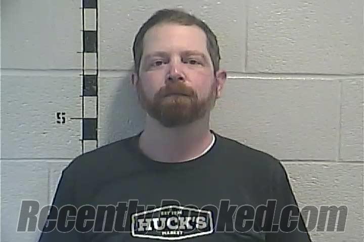 Recent Mugshot Image for LEE TYLER DUNAVAN in Shelby County, Kentucky