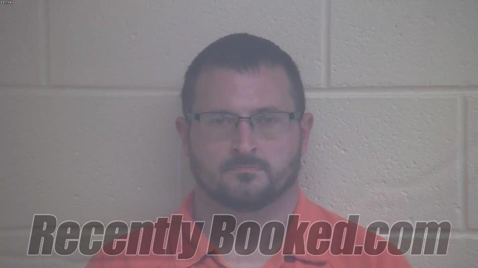 Recent Mugshot Image for MARSHALL DERRICK TURNER in Webster County, Kentucky