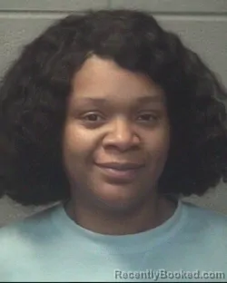 Recent Mugshot Image for ISHEONA TRINIENCE GEORGE in Onslow County, North Carolina