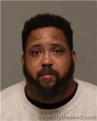 Recent Mugshot Image for ANDRE JACQUES KNOX-OVA in Anoka County, Minnesota