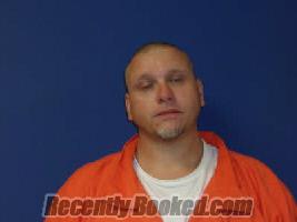 Recent Mugshot Image for Donnie James Hollingsworth in Sampson County, North Carolina