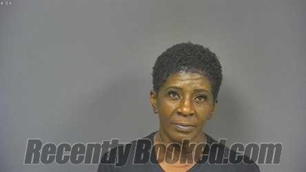 Recent Booking / Mugshot for GLORIA JEAN ROOKS in DeSoto County ...