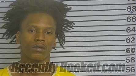 Recent Mugshot Image for DEANGELO DELCOURTNEY KING in Forrest County, Mississippi