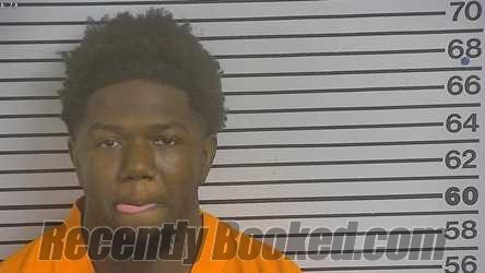 Recent Mugshot Image for HYKEEM MARTEZ RASHAD ROBERTSON in Forrest County, Mississippi
