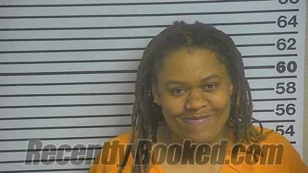 Recent Mugshot Image for Jamerika Williams in Forrest County, Mississippi