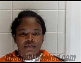 Recent Booking / Mugshot for KEIRRA SHANKLIN DAVIS in Lowndes County