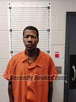 Recent Mugshot Image for ANTONIO BERNARD BURTON in Tate County, Mississippi