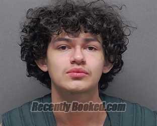 Recent Mugshot Image for CARLOS CASTILLO in Bexar County, Texas