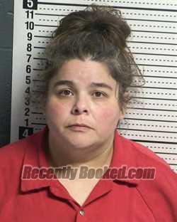 Recent Booking / Mugshot for ELIZABETH MARQUEZ in Dona Ana County, New
