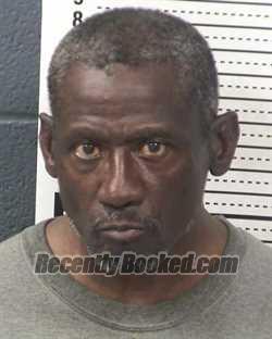 Recent Mugshot Image for DERRICK L PETTES in Dona Ana County, New Mexico