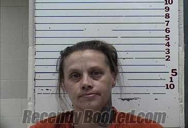 Recent Booking / Mugshot for BRITTNEY NICHOLE JONES in Comanche County