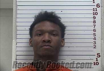 Recent Booking / Mugshot for KENDRELL DEPAUL AVERETT in Comanche County