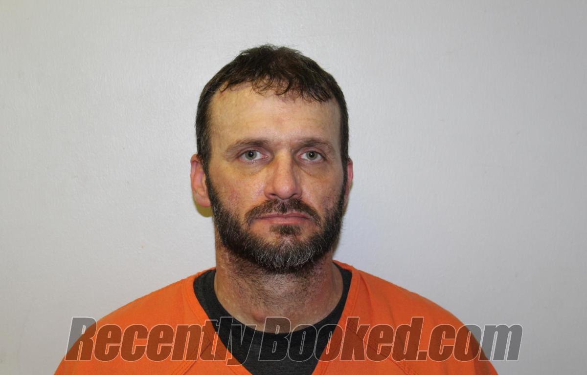 Recent Mugshot Image for SEAN BENJAMIN TARVER in Custer County, Oklahoma
