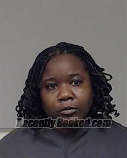 Recent Booking / Mugshot for Taisha Nicole Warren in Collin County, Texas