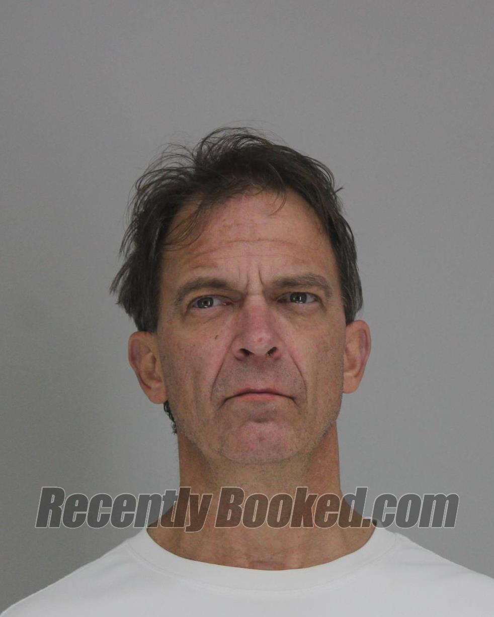 Recent Booking / Mugshot for BRIAN JONES in Dallas County, Texas
