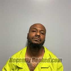 Recent Mugshot Image for DESHAUN JAMELLE WHITE in Roanoke County, Virginia
