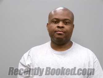 Recent Mugshot Image for EMMANUEL JOSEPH MORTON in Russell County, Virginia