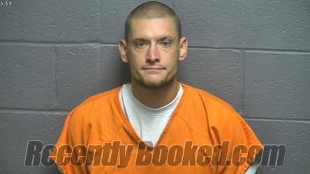 Recent Booking / Mugshot for DUSTIN JAMES DEMPSEY in Warren County ...