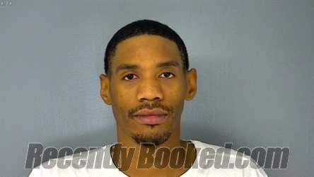 Recent Mugshot Image for LEONTAY TRAYVON ROBINSON in York County, Virginia