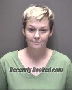 Recent Booking / Mugshot for AMANDA BROOKELYN MILLER in Galveston ...