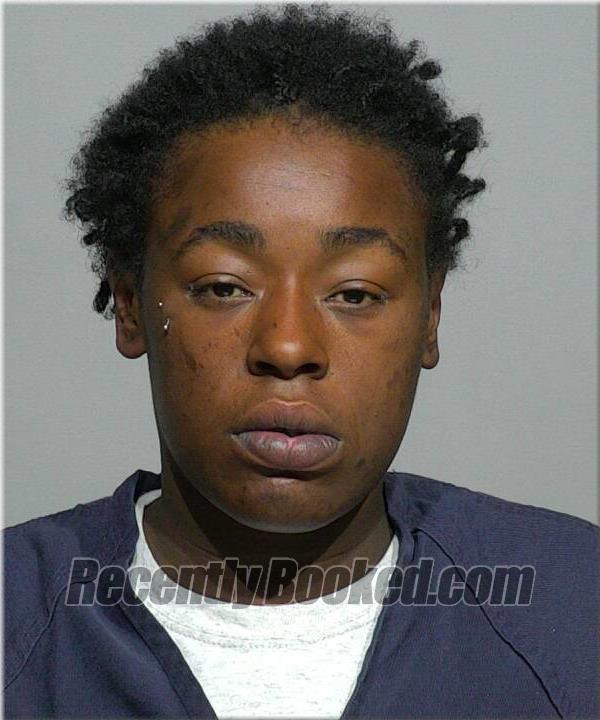 Recent Booking / Mugshot for Leola Jones in Milwaukee County, Wisconsin