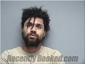 Recent Mugshot Image for Julian Blackshear in Walworth County, Wisconsin