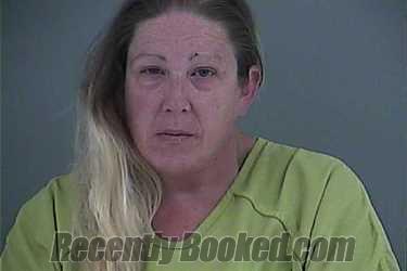 Recent Booking / Mugshot for DEBORAH LEE FULTZ in Anderson County ...