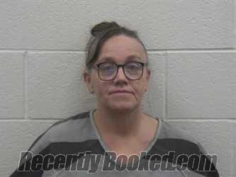 Recent Mugshot Image for SUPRINA LYNN WAYNE in Loudon County, Tennessee