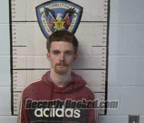 Recent Mugshot Image for BENJAMIN EUGENE GRAVES in Macon County, Tennessee