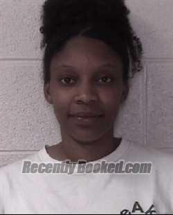 Recent Booking / Mugshot for DEANNA CARMETRIA DAVIS in Rutherford ...