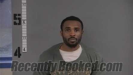 Recent Mugshot Image for DEVONNI DOUGLAS in Suffolk County, Virginia