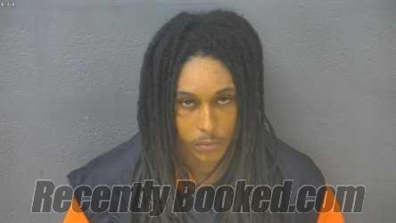 Recent Mugshot Image for LAQUAN MAURKICE GRAVES in Lynchburg County, Virginia