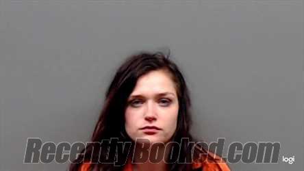 Recent Booking / Mugshot for KALI RENEE PETTIS in Smith County, Texas