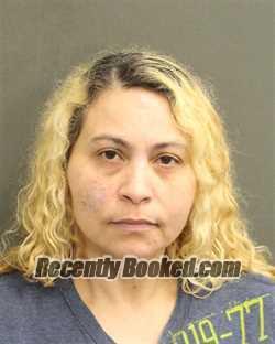 Recent Booking / Mugshot for JENNIFER ESCALERA in Orange County, Florida