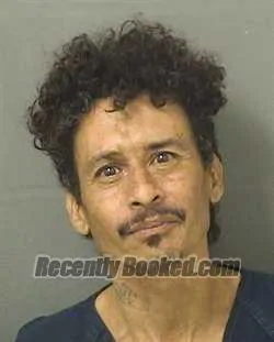 Recent Mugshot Image for RUBEN SANTIAGO in Palm Beach County, Florida