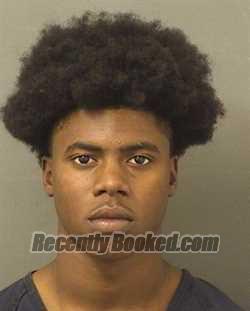 Recent Mugshot Image for CARLOS LORENZO Jr LINDER in Palm Beach County, Florida