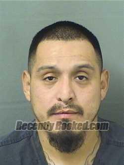 Recent Mugshot Image for ROBERTO CARLOS TREJO in Palm Beach County, Florida