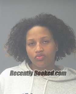 Recent Mugshot Image for JANQUIE RENEE EDWARDS in Santa Rosa County, Florida