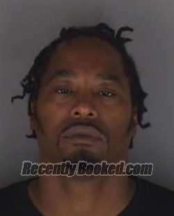 Recent Booking / Mugshot for Lamarr Martell Lewis in Shawnee County, Kansas