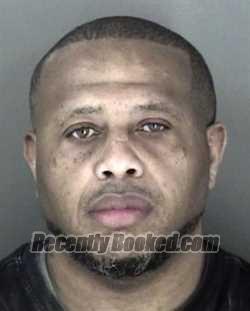 Recent Booking / Mugshot for Michael Dwayne Benson in Shawnee County ...